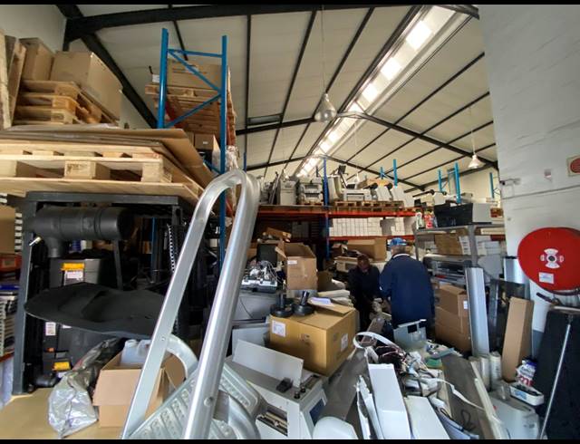 885M² WAREHOUSE FOR SALE IN KILLARNEY GARDENS